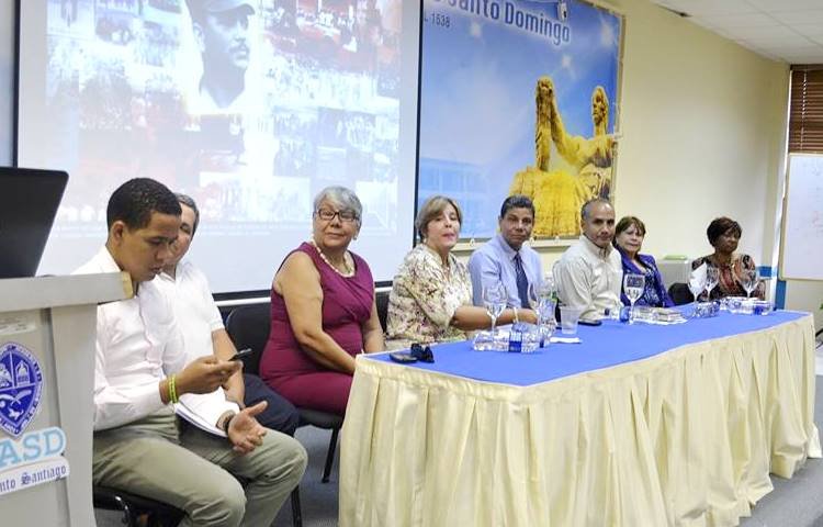 Exponen en la UASD Santiago Participación de la Mujer Dominicana en la Gesta de Abril